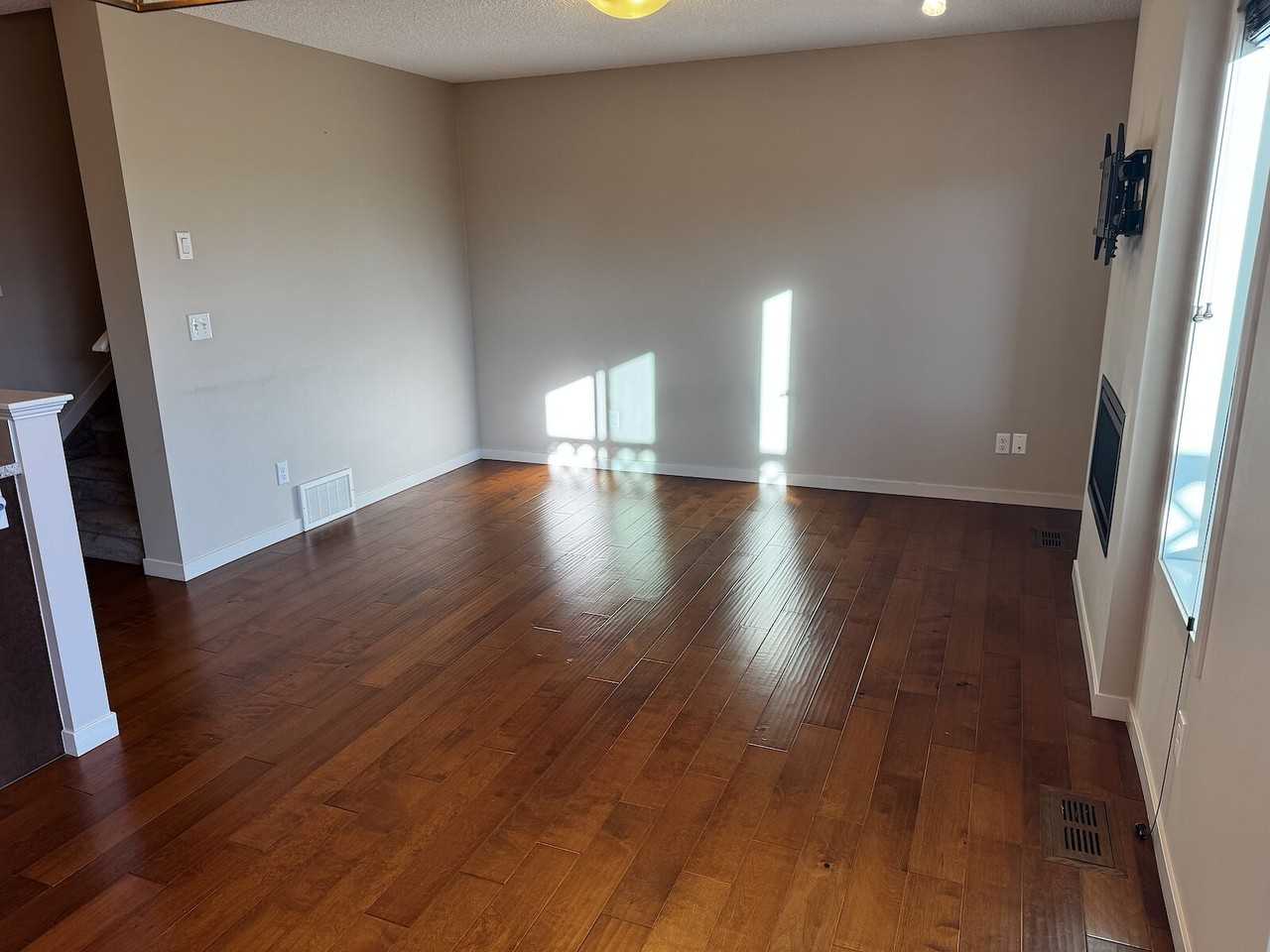 181 Santana Crescent, Fort Saskatchewan, Alberta, Canada, T8L 0T4 - Photo 7 of 20