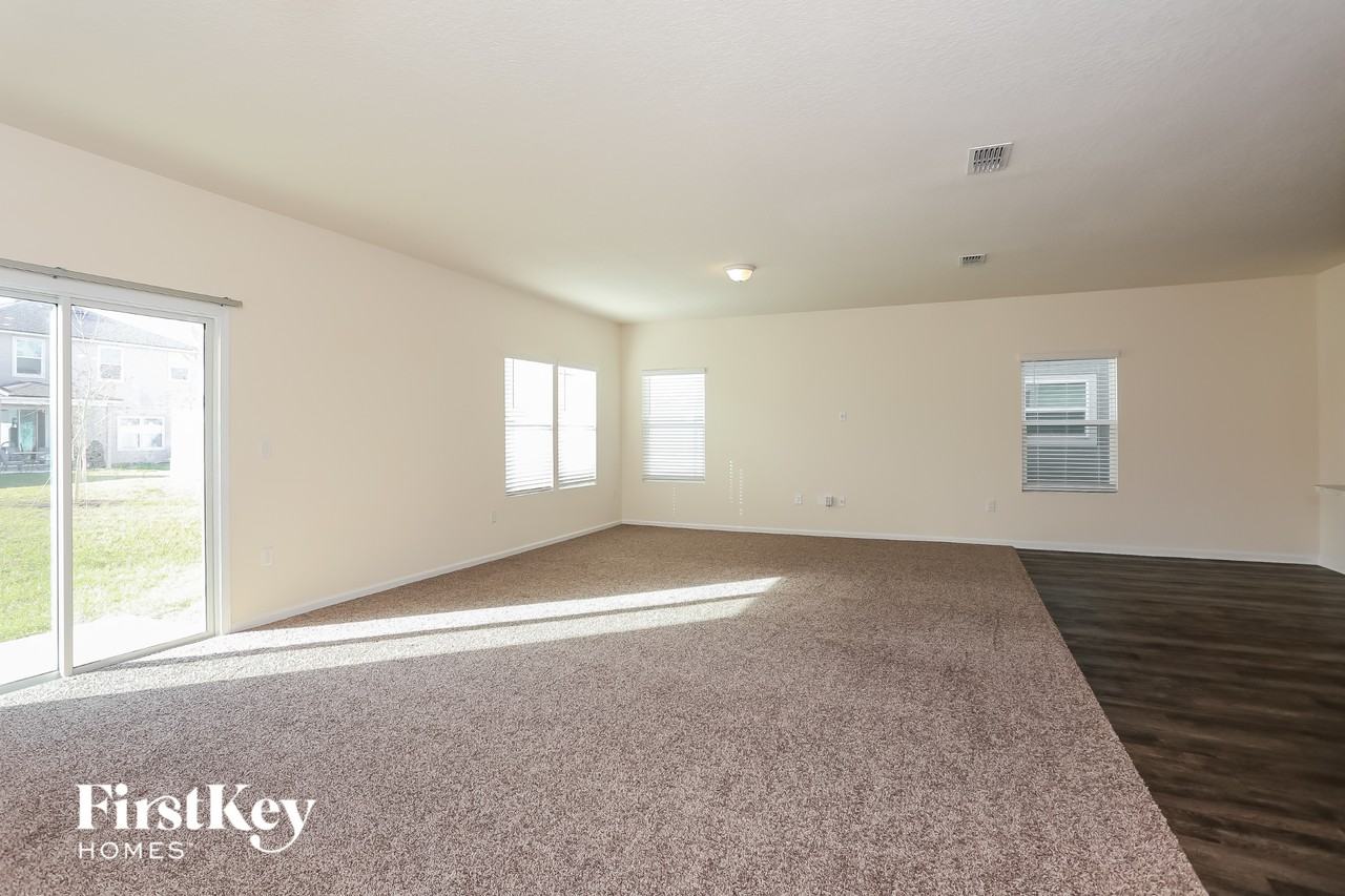 8315 Cape Fox Dr - Photo 3 of 15