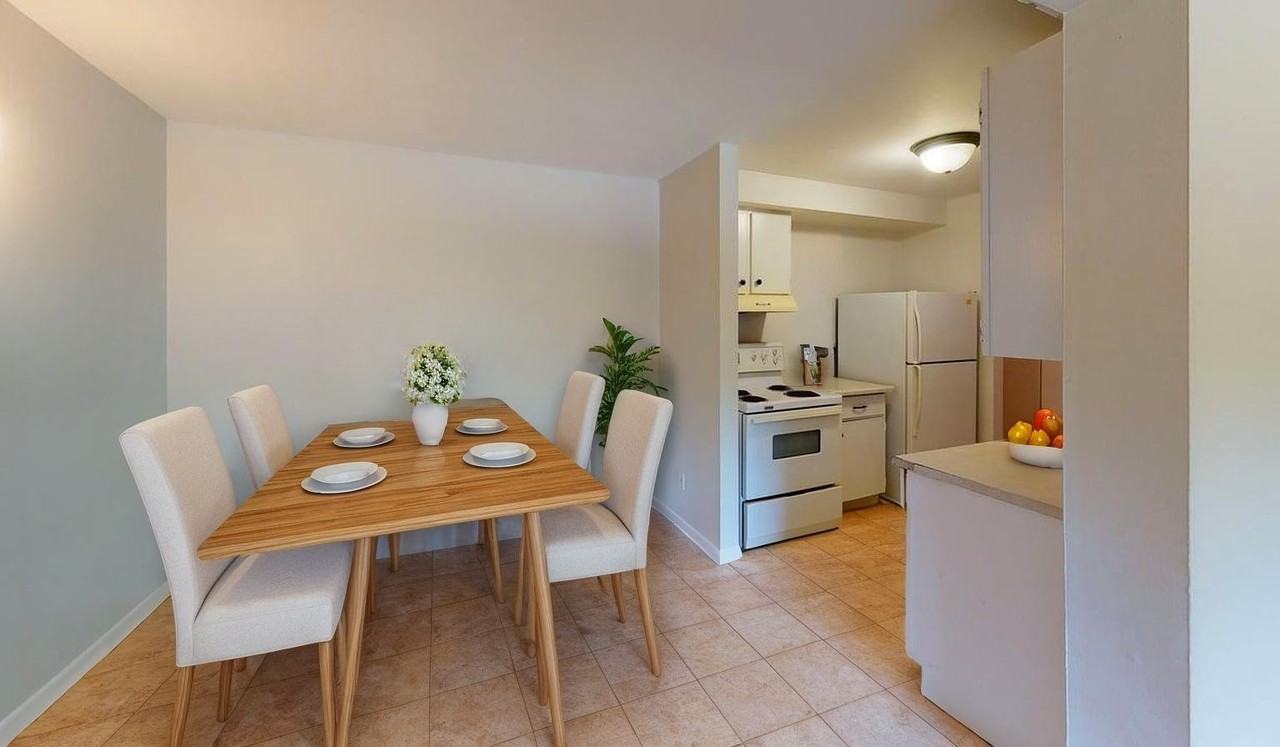 Courtyards of Parkway Apartments - Photo 5 of 50