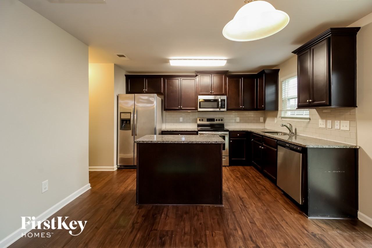 654 Affirmed Dr - Photo 4 of 15