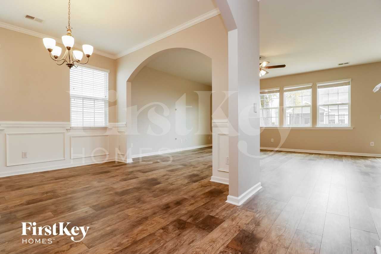 353 Bradley Bend Dr - Photo 6 of 15