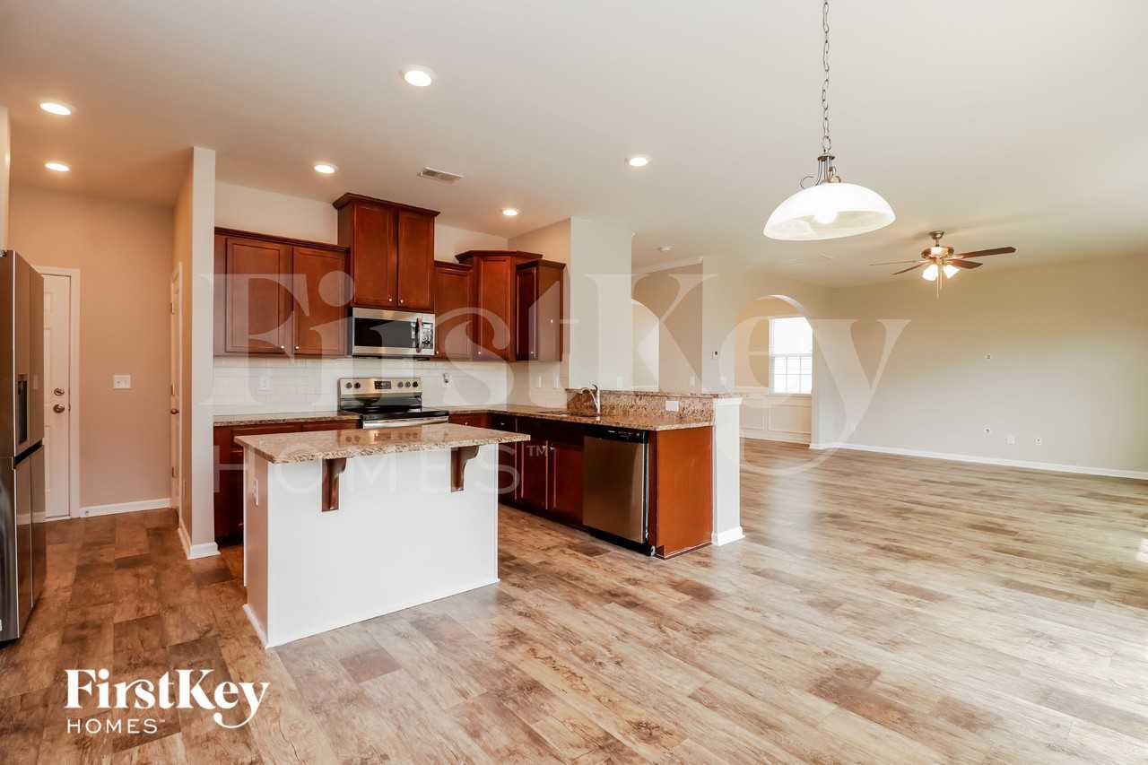 353 Bradley Bend Dr - Photo 7 of 15