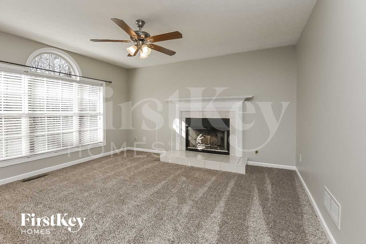 4860 Wade Valley Way - Photo 4 of 15