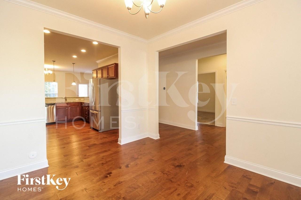 4086 Saint Johns St - Photo 3 of 15