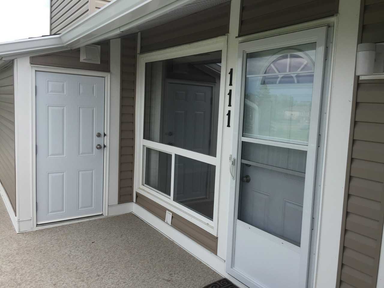 2204 118 Street - Photo 2 of 24