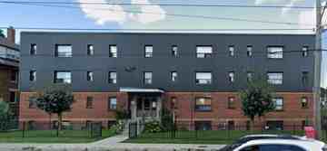 featured image of 2532 Lake Shore Blvd W