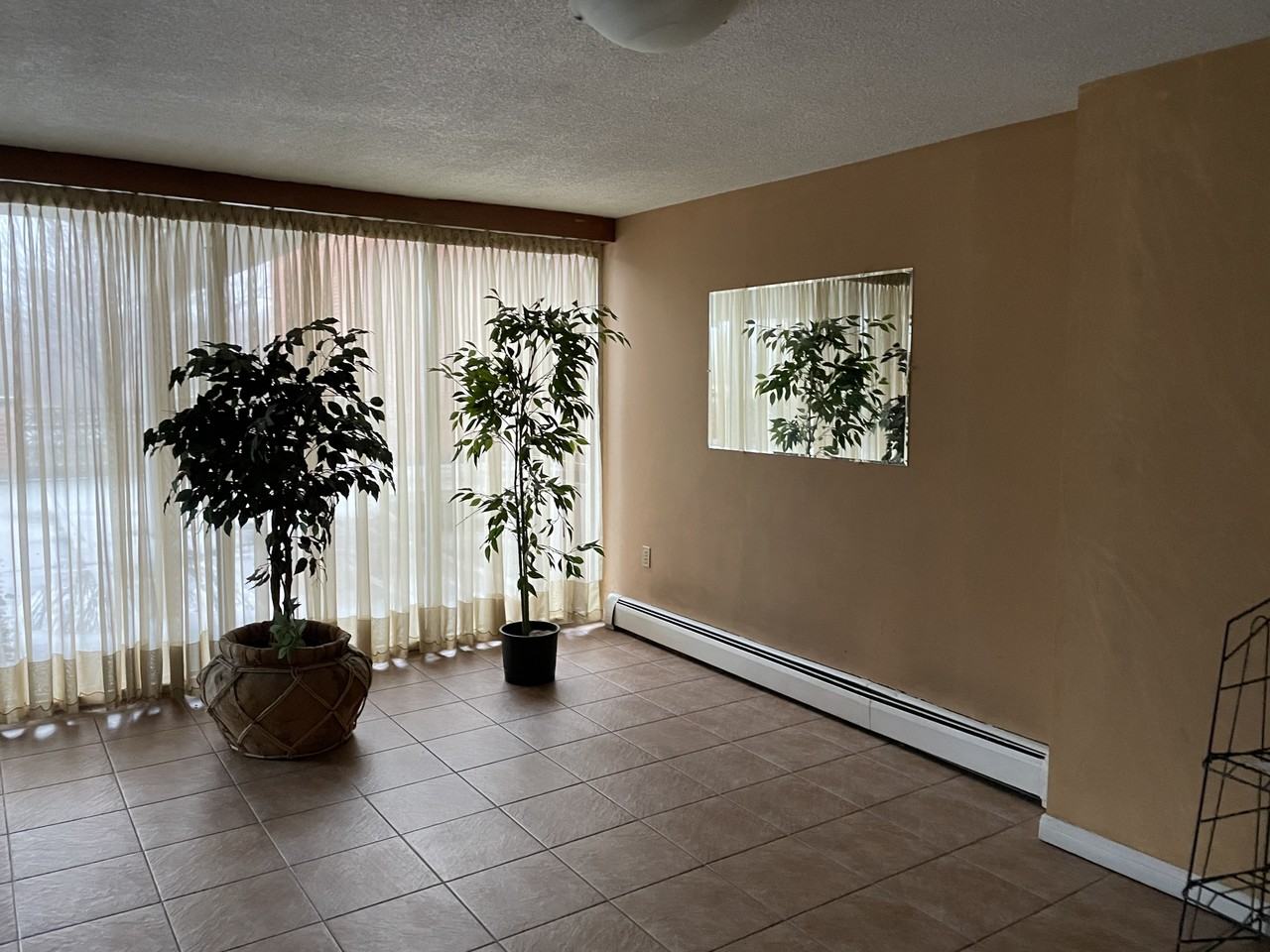 2685 King Street East - Photo 3 of 14