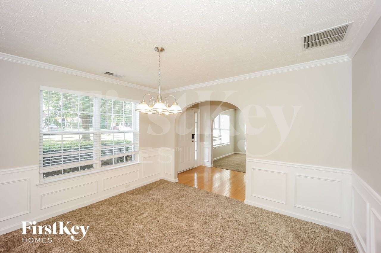 110 Magnolia Walk Ln - Photo 5 of 15