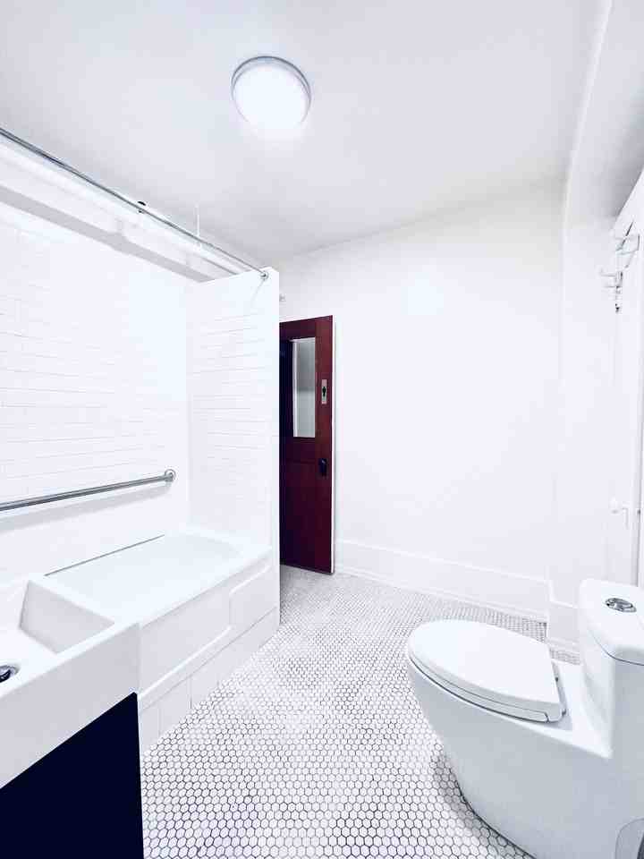 Grace Court - Photo 4 of 16