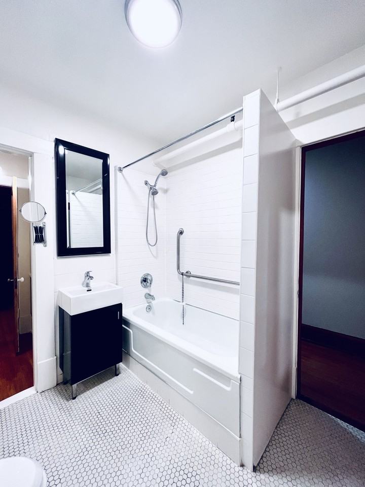 Grace Court - Photo 5 of 16