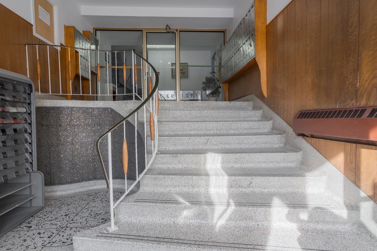 8877 Lajeunesse - Photo 4 of 5