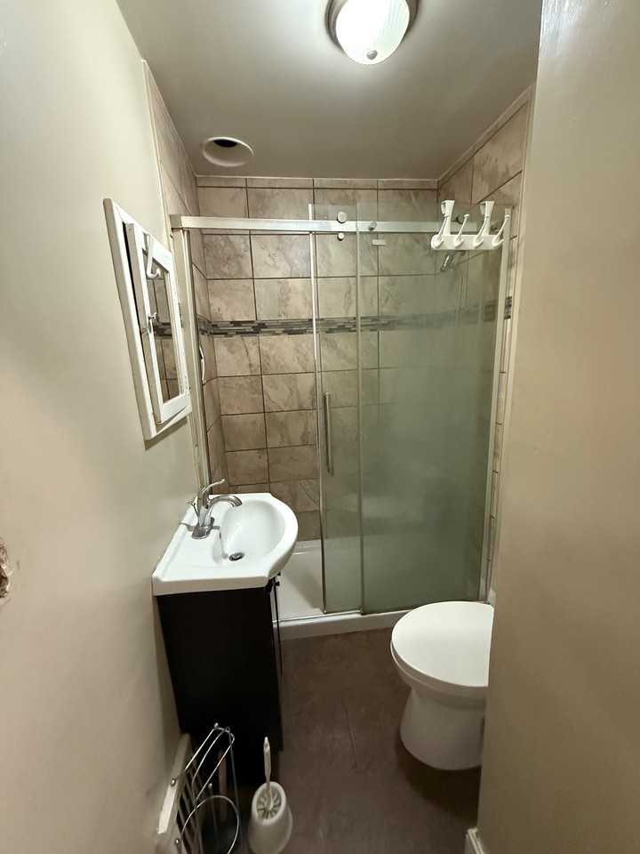 B-75 Edinburgh Road Guelph - Photo 6 of 6