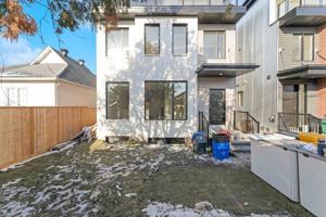 featured image of 132 Carillon St