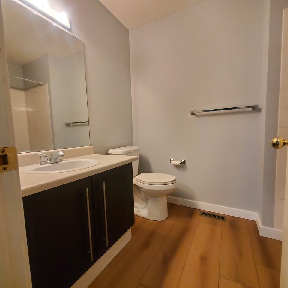 #312, 9003 106A Ave NW Edmonton, AB - Photo 3 of 32