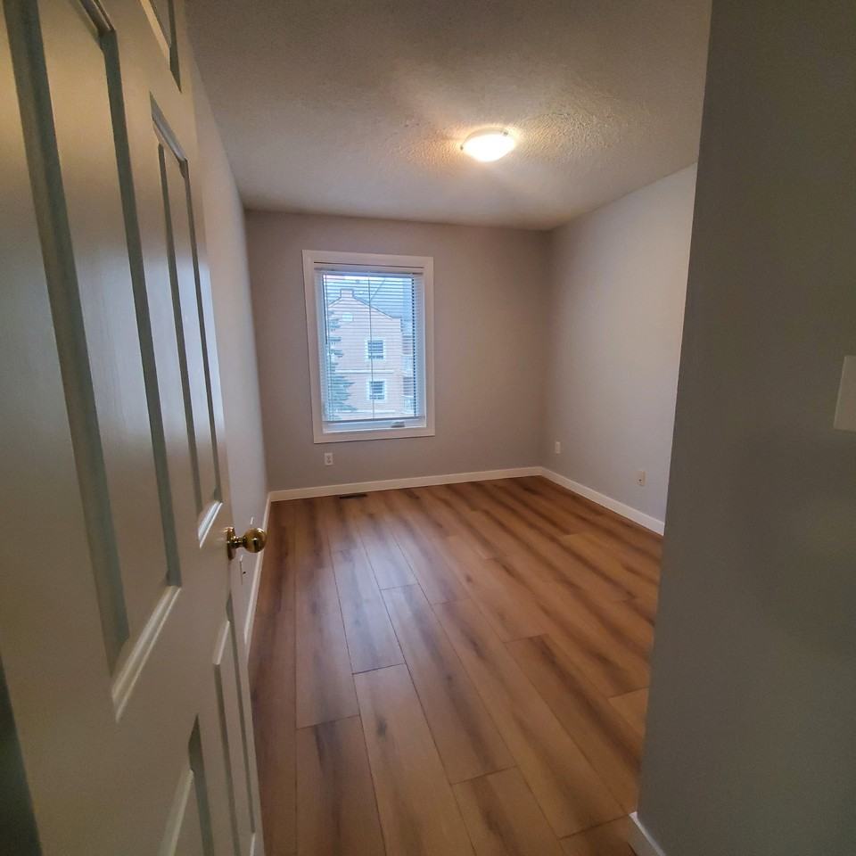 #312, 9003 106A Ave NW Edmonton, AB - Photo 7 of 32