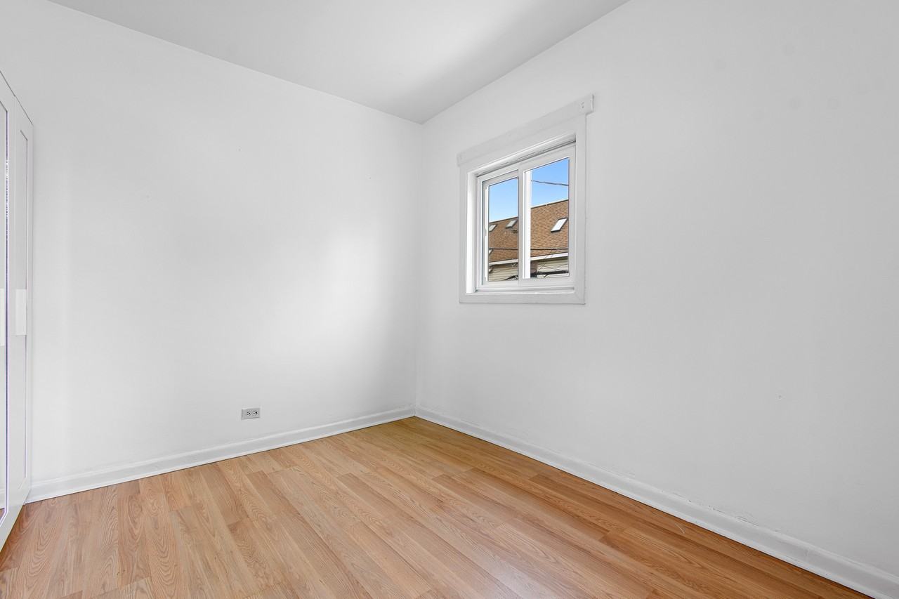 3-46 Garland Street - Photo 2 of 17