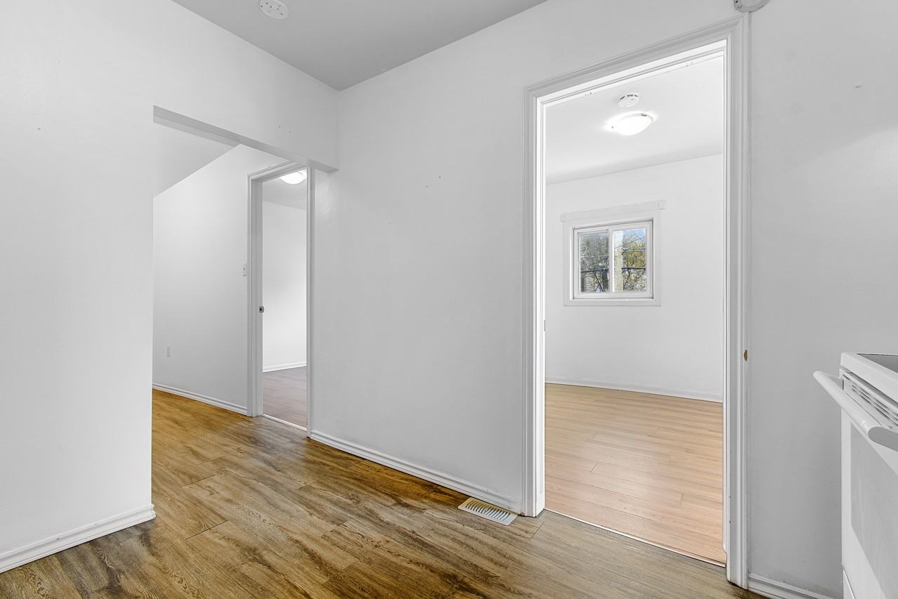 3-46 Garland Street - Photo 5 of 17