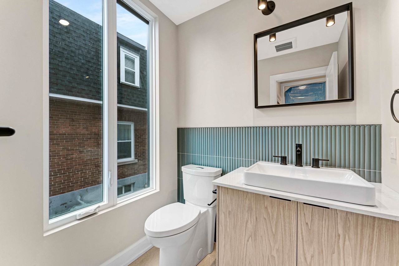 292 Duncairn Avenue - Photo 3 of 18