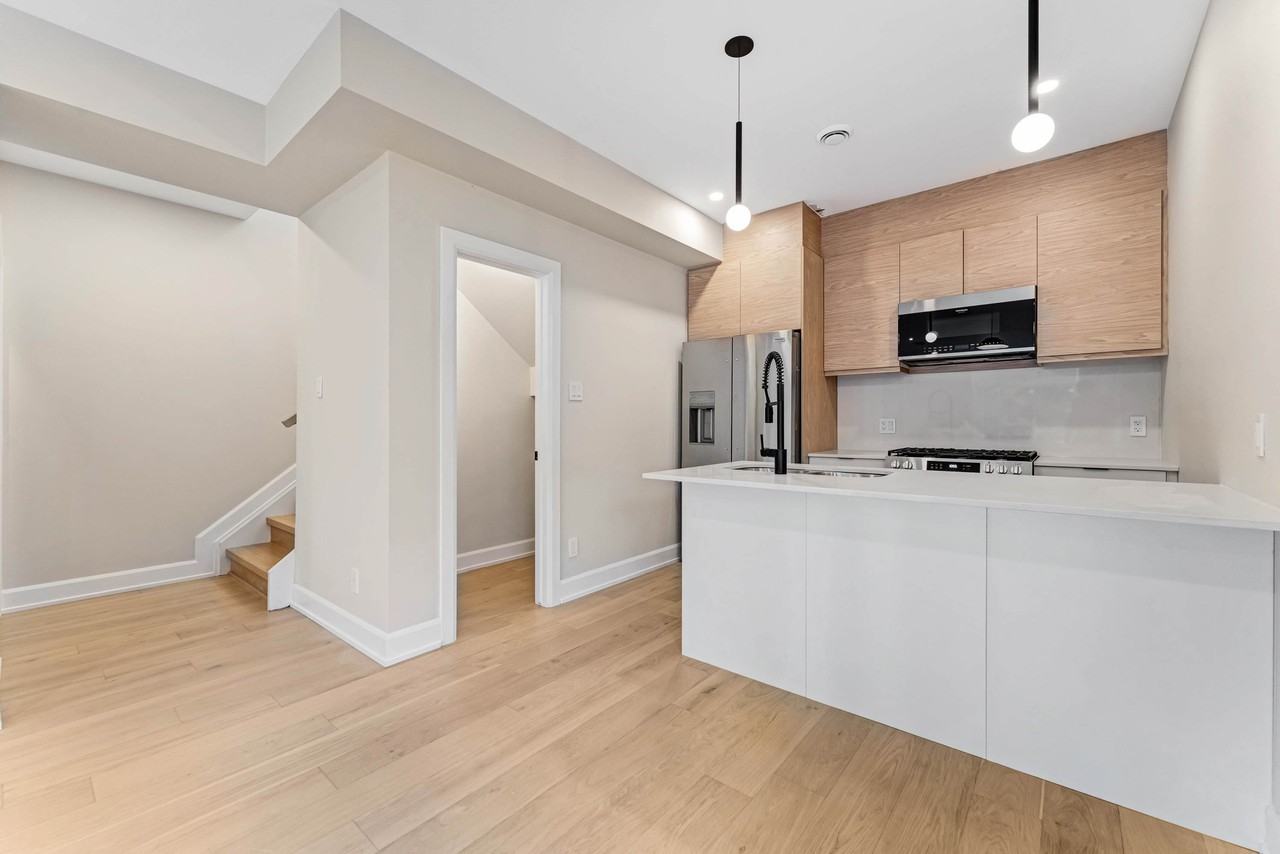 292 Duncairn Avenue - Photo 5 of 18