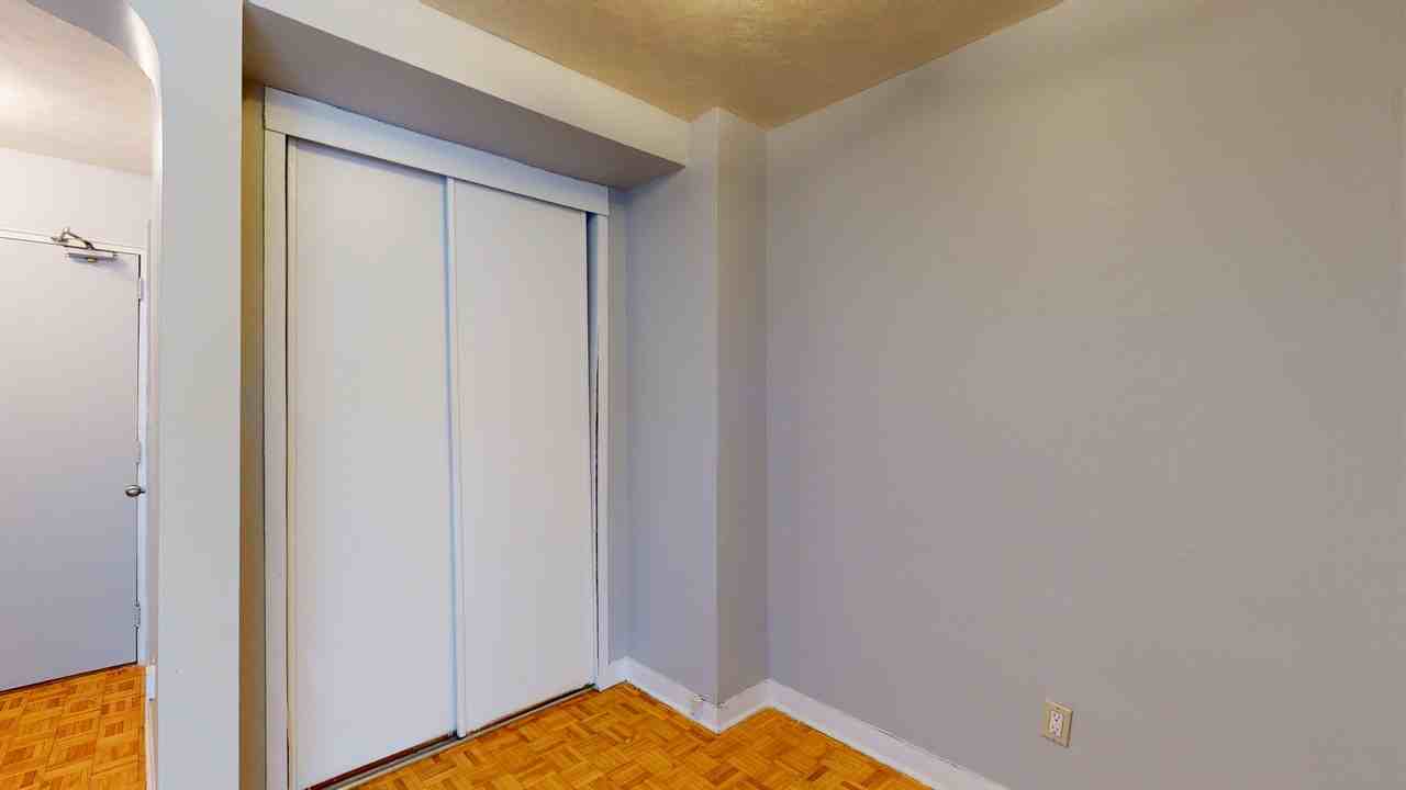 Sadler's Court Apartments - Photo 6 of 32