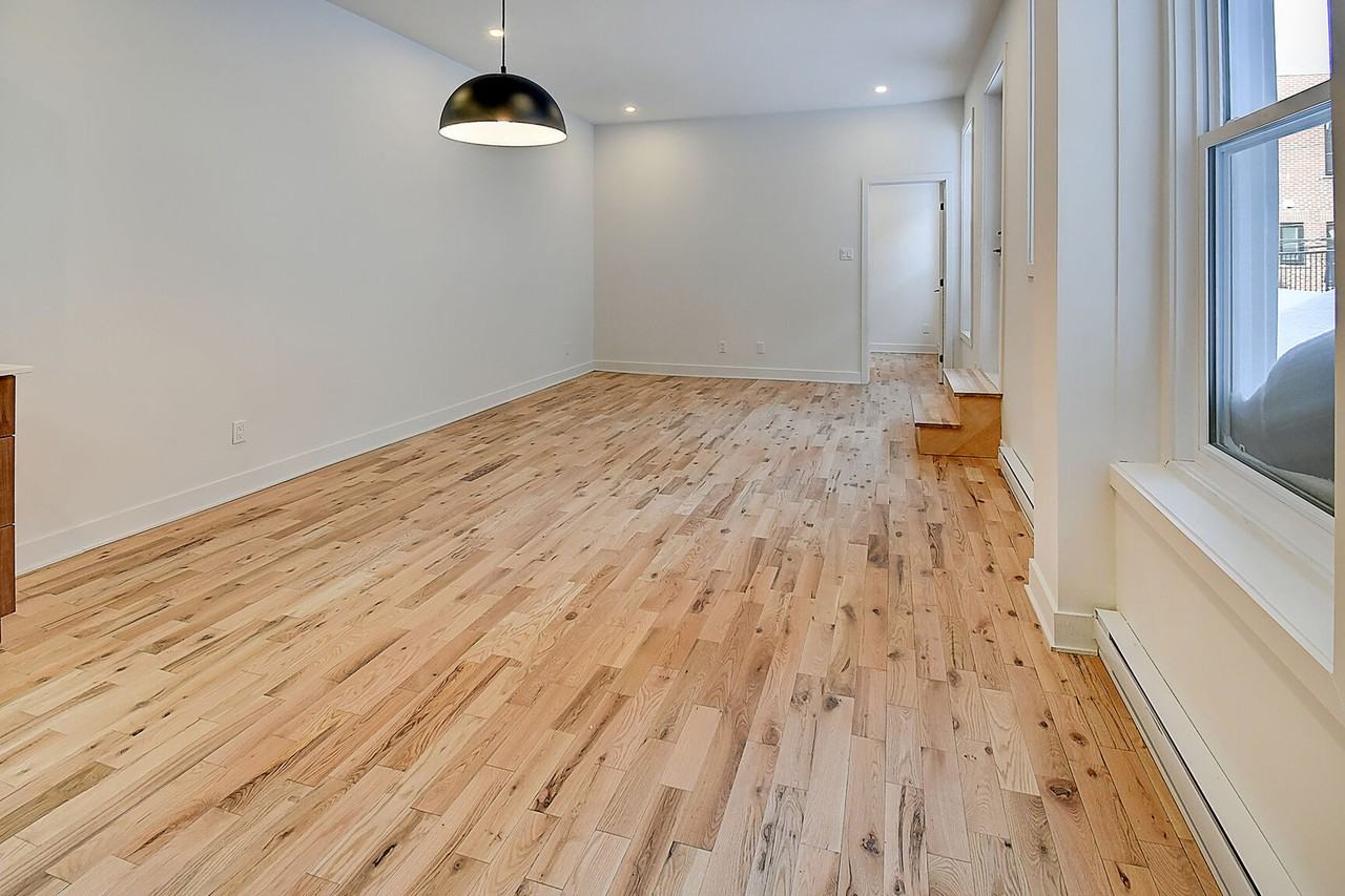 4791 Rue Ste-Catherine E. - Photo 4 of 14