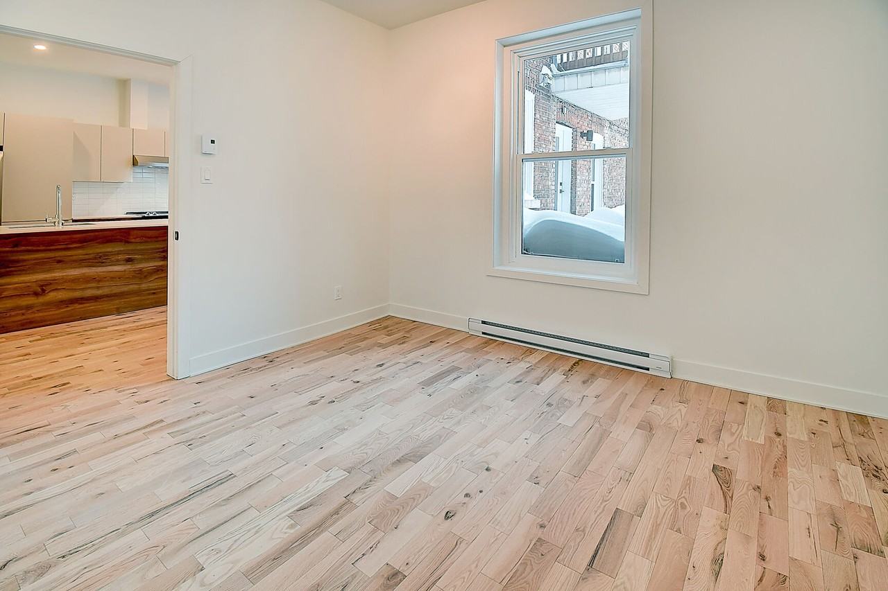 4791 Rue Ste-Catherine E. - Photo 6 of 14