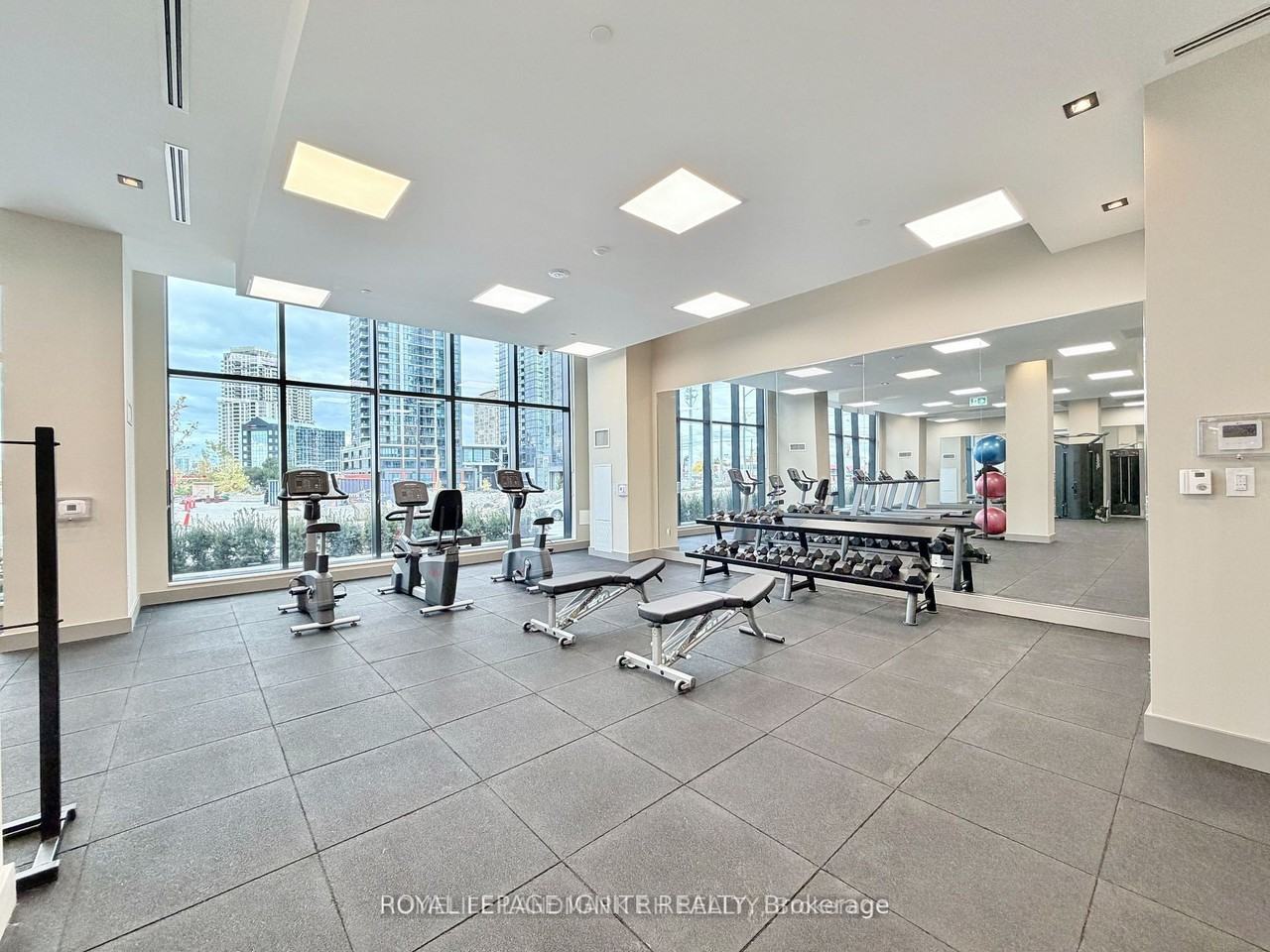 Gemma Condos [15 Watergarden Drive Mississauga] - Photo 5 of 50