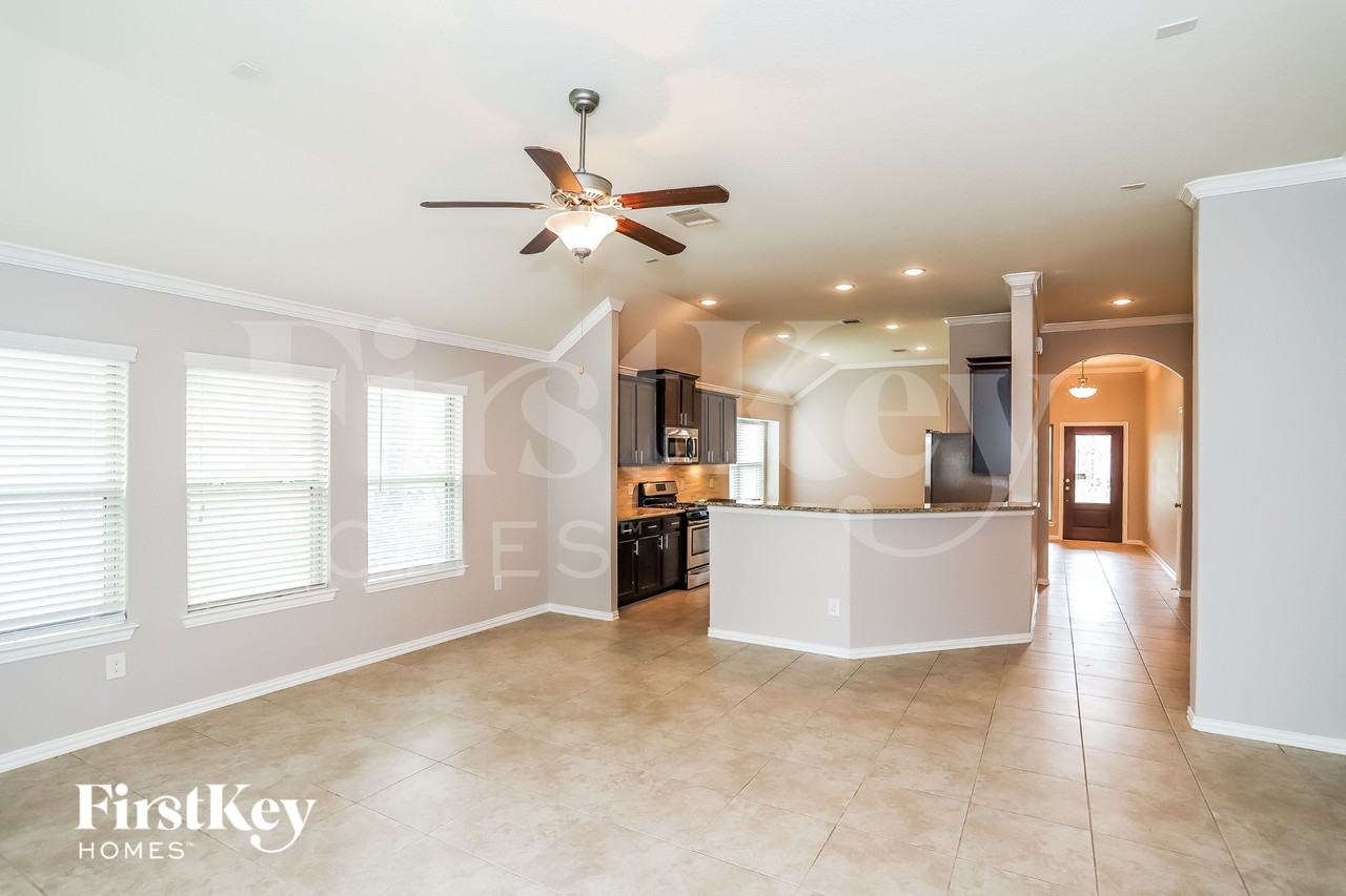 20714 Calloway Crest Ct - Photo 2 of 12