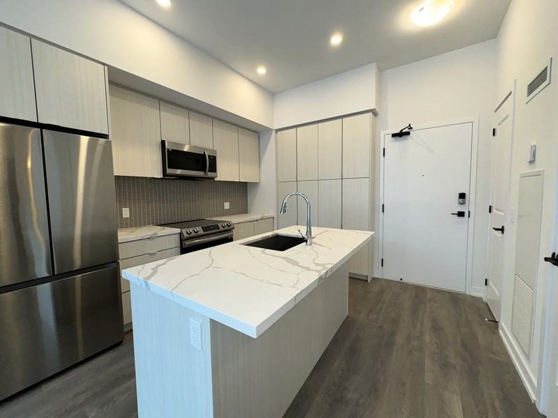 High Point - Photo 4 of 33