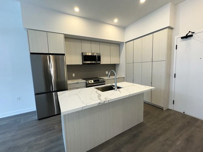 High Point - Photo 5 of 33