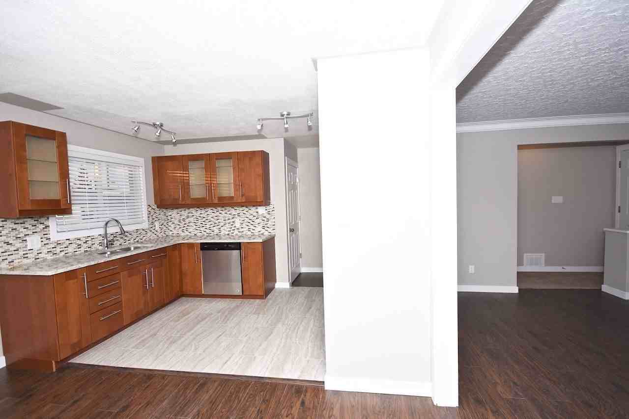 13328 114 Street Northwest, Edmonton, Alberta, Canada, T5E 5E4 - Photo 2 of 9