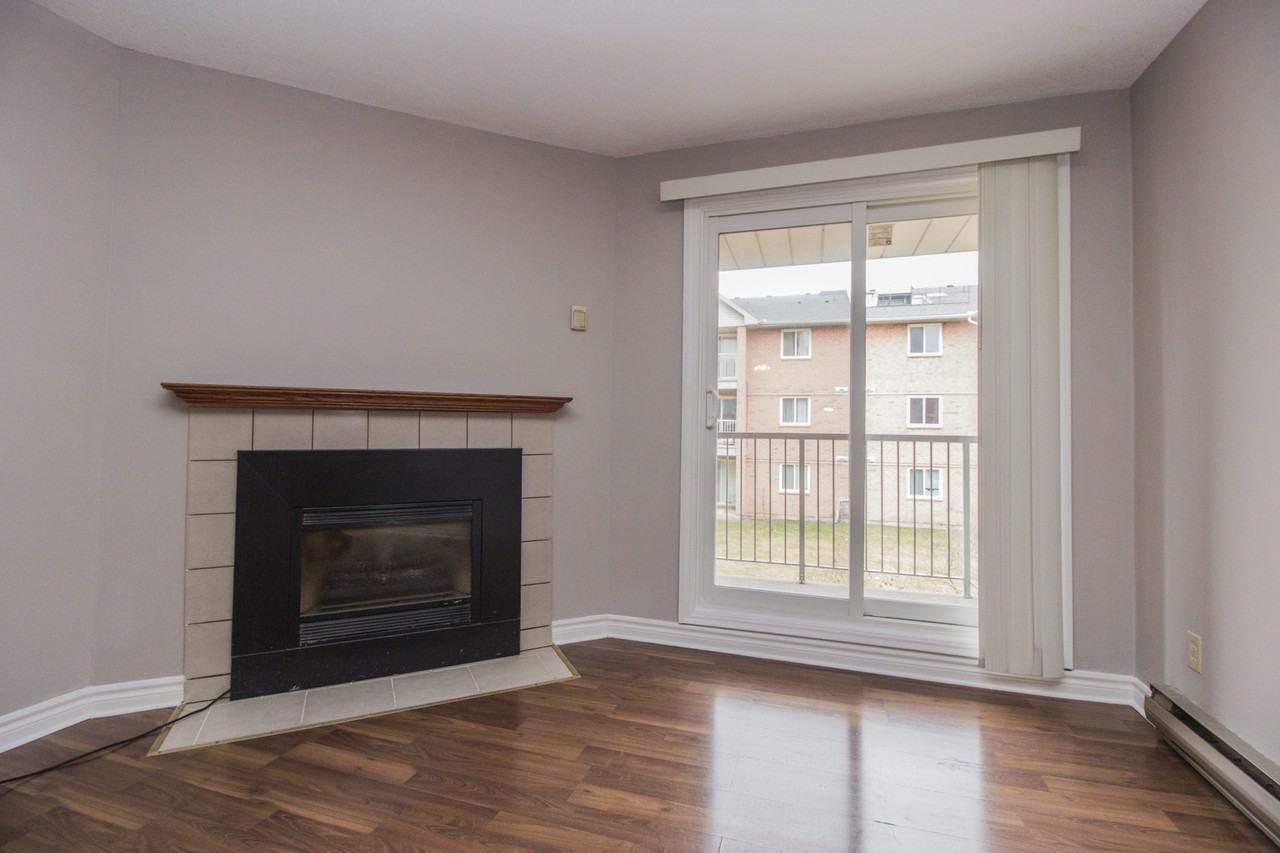 140 Conway Drive - Photo 2 of 15