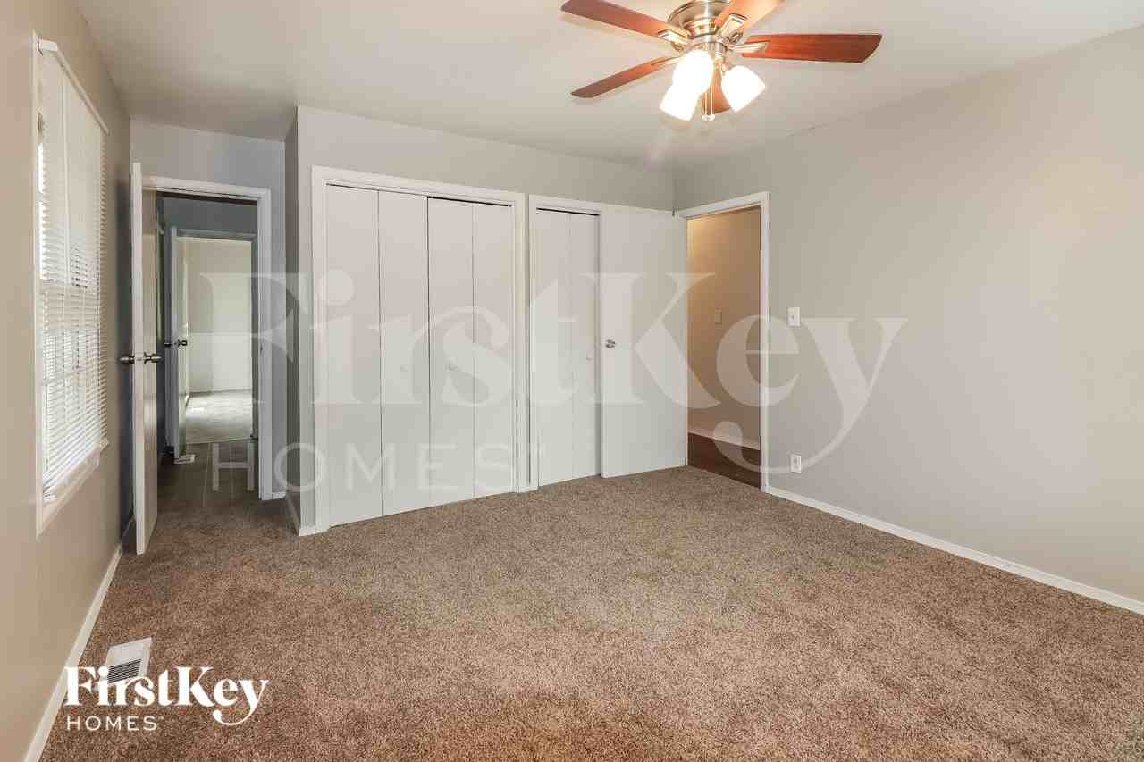 9312 Stark Ave - Photo 7 of 16