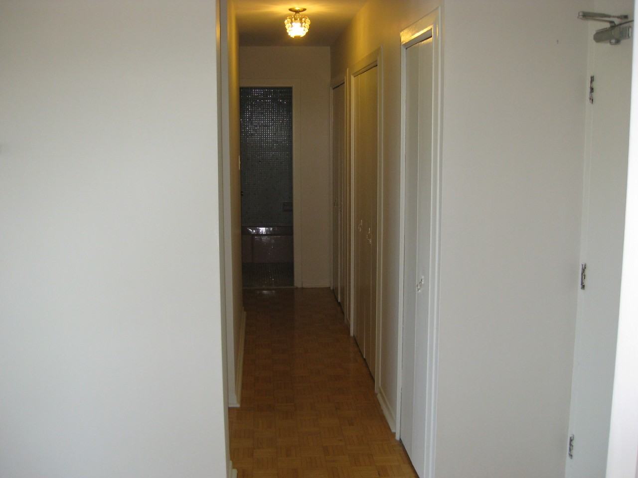 Le Versailles - Photo 7 of 7