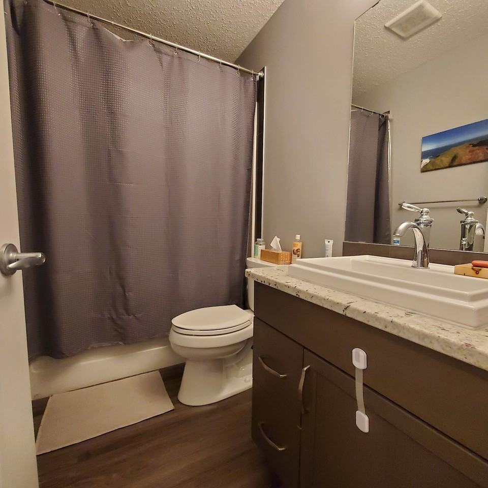 12815 Cumberland Road Northwest, Edmonton, Alberta, Canada, T6V 0M2 - Photo 4 of 12