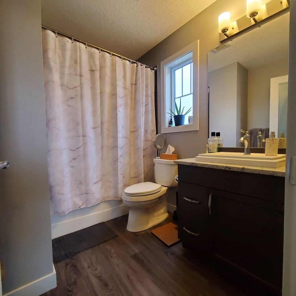 12815 Cumberland Road Northwest, Edmonton, Alberta, Canada, T6V 0M2 - Photo 6 of 12