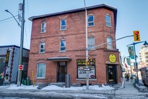 featured image of 1 Flora St