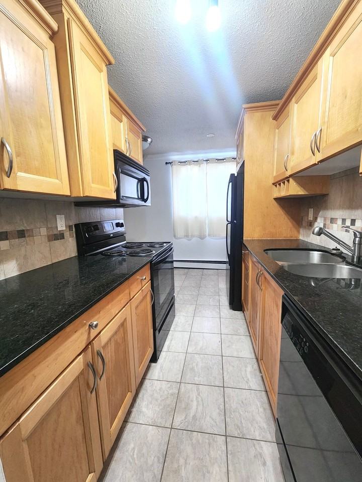 Shangri La - Photo 6 of 19