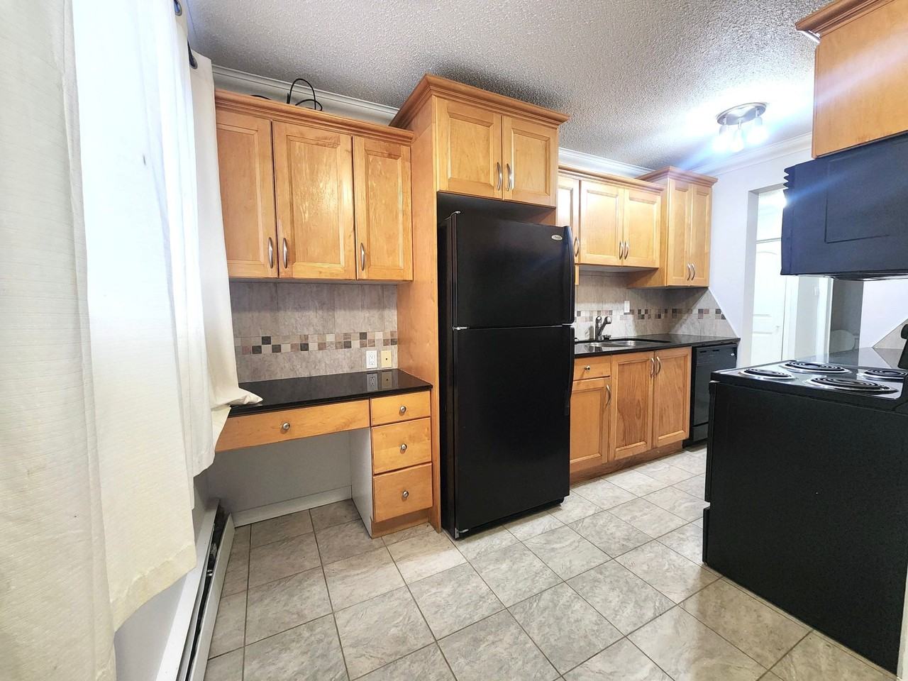 Shangri La - Photo 7 of 19