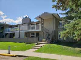 featured image of 1919 147 Ave Nw