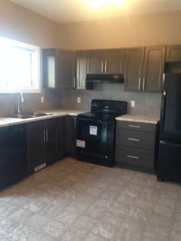 9806 - 89 Street - Unit B - Photo 2 of 14