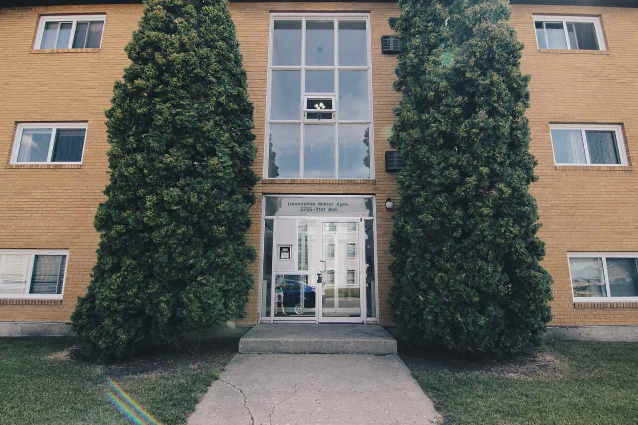 2755 - 31st Ave - Photo 3 of 10