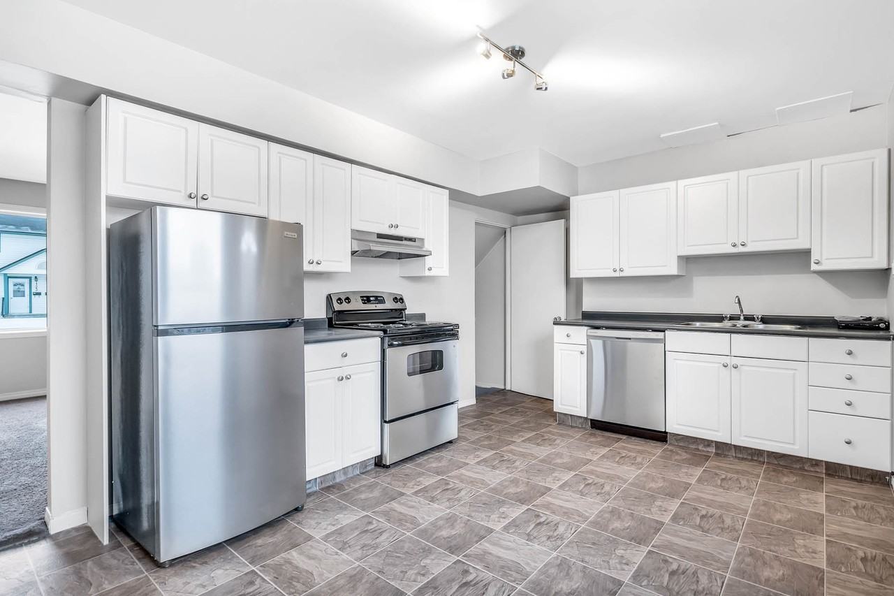 Heritage Townhomes - Photo 7 of 14