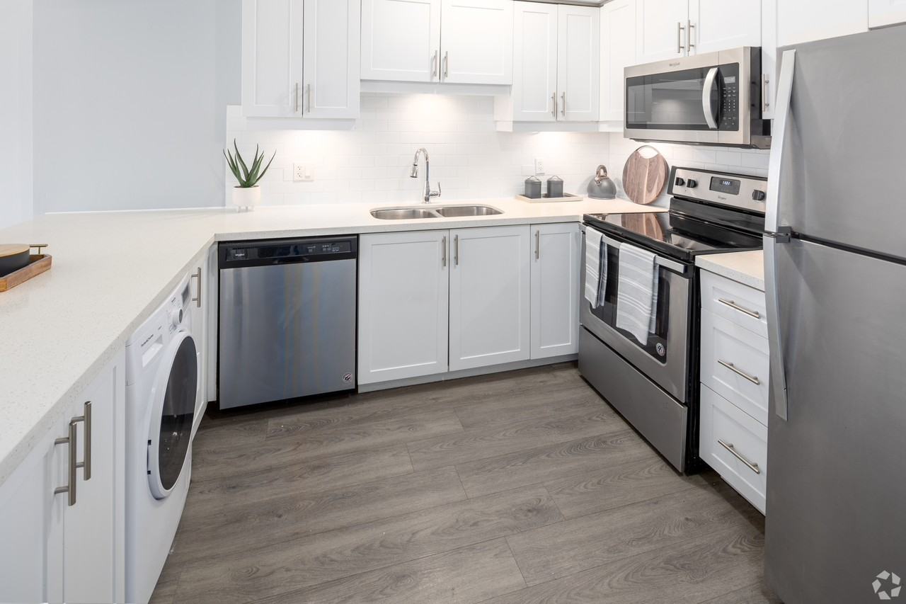 16 Summit Avenue - Photo 4 of 10