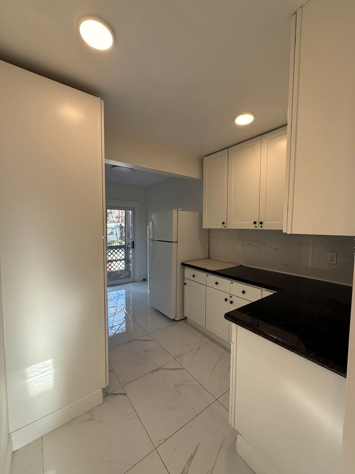 A-48 Alma Street - Photo 3 of 10