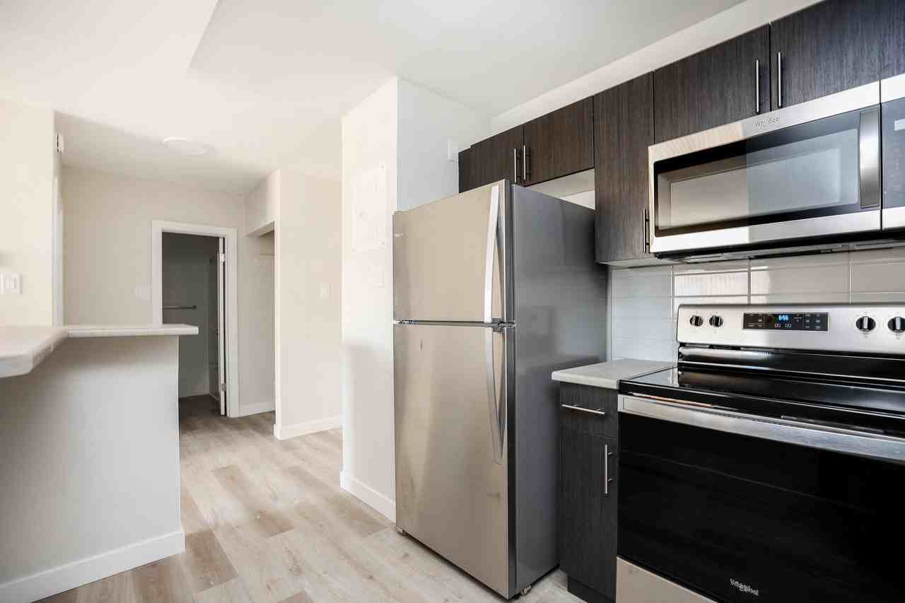 584 Corydon - Photo 4 of 17