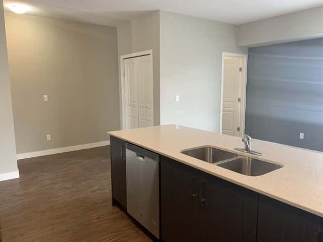 Liberty Park Townhomes - Photo 5 of 33