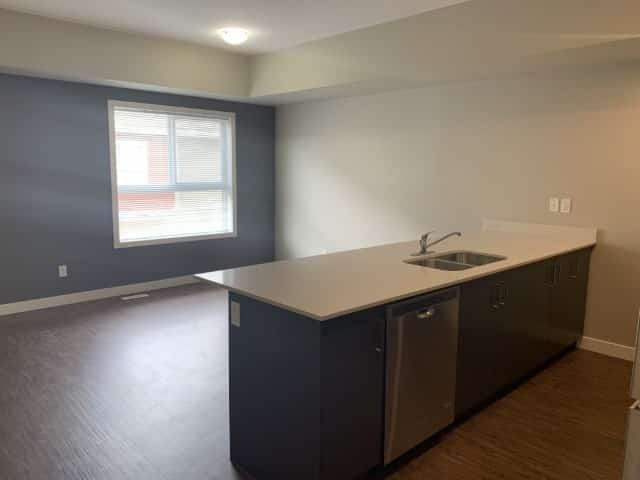 Liberty Park Townhomes - Photo 6 of 33