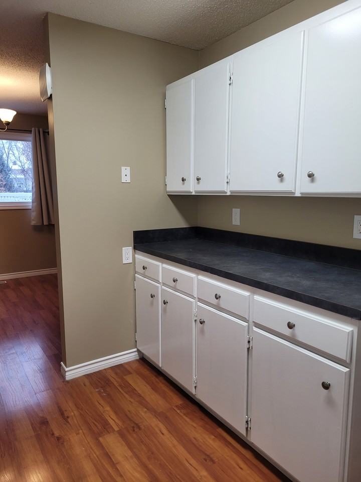 13530-38 Street - Photo 5 of 28