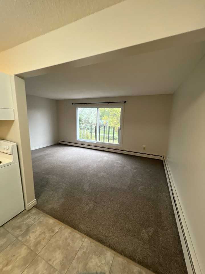 Green Meadows - Photo 4 of 15